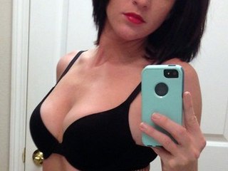 rencontre avec mya de Saint-Capraise-de-Lalinde